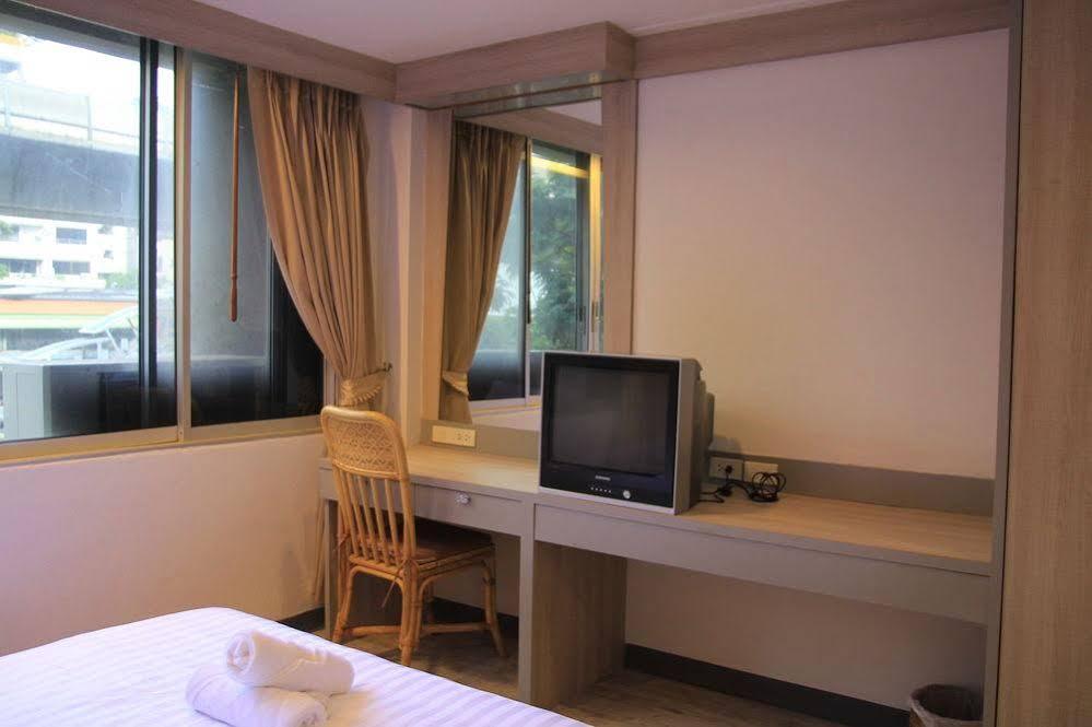 Oyo 437 Hostel Na Nara Bangkok Kültér fotó